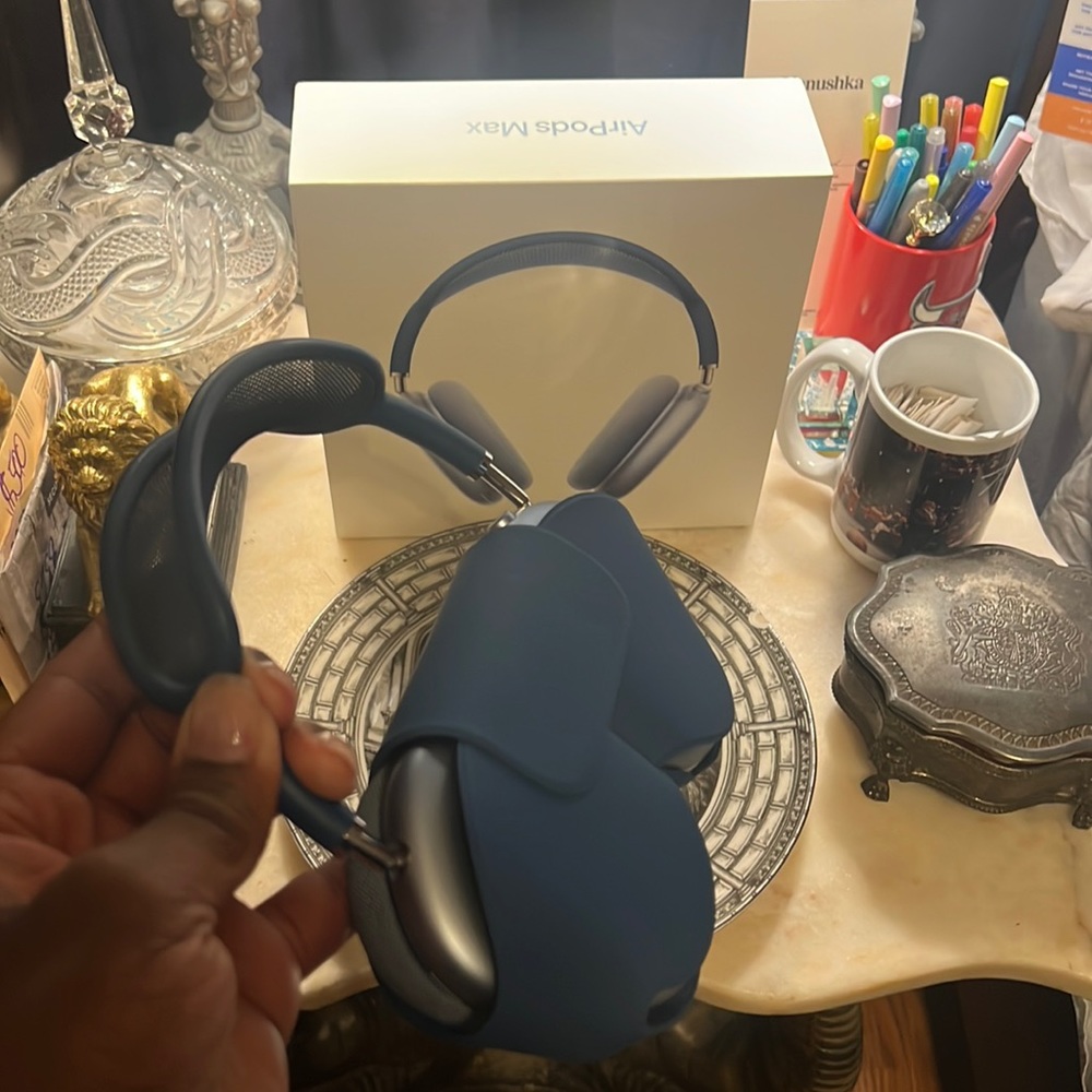 AirPods Max Blue
